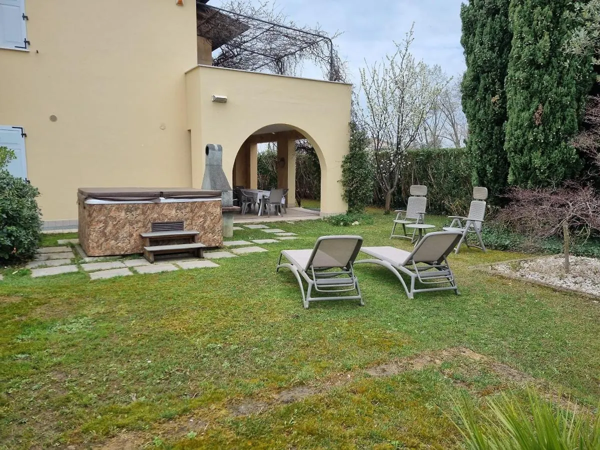 Holiday home Villetta Nico Sirmione