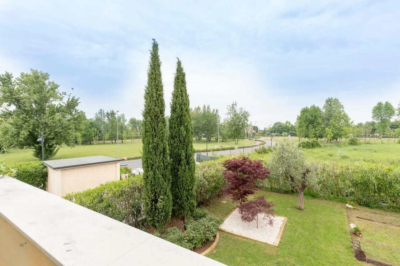 Holiday home Villetta Nico Sirmione Italy
